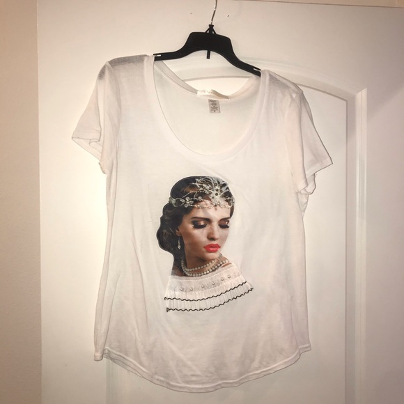 Tops - Picture 2 of 4